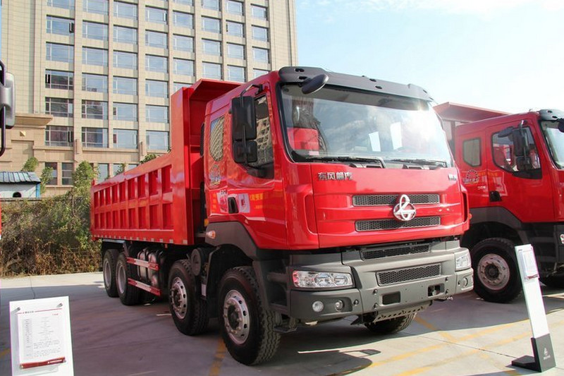 东风柳汽 乘龙M5 320马力 8X4 6.8米 国四自卸车(LZ3317M5FA)