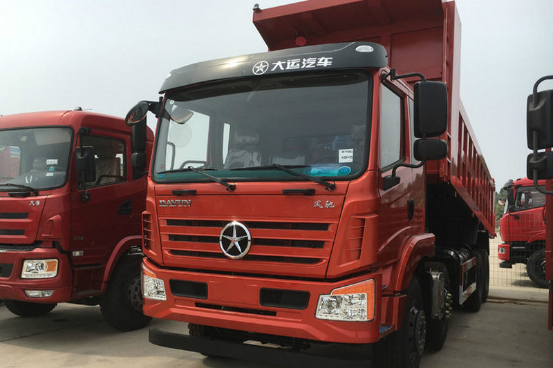 大运 风驰准重卡 280马力 8X4 6米 国五自卸车(DYQ3310D5FB)