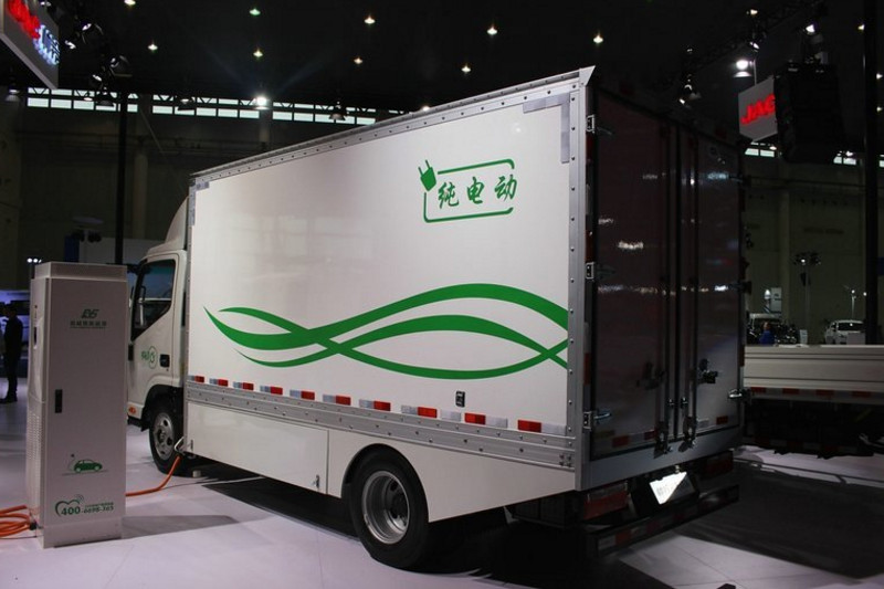 江淮 帅铃K340 68马力 4X2 单排厢式轻卡(纯电动)