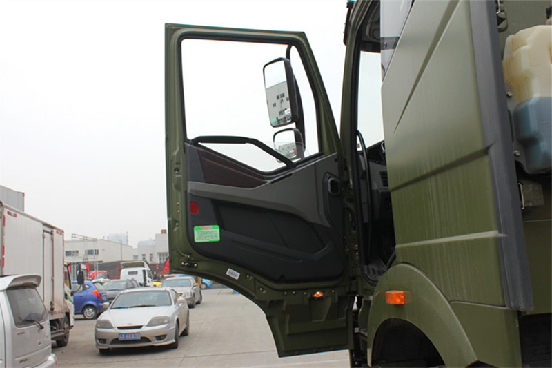 一汽解放 J6P重卡 420马力 8X4 7.6米 国五自卸车(CA3310P66K24L4T4AE5)