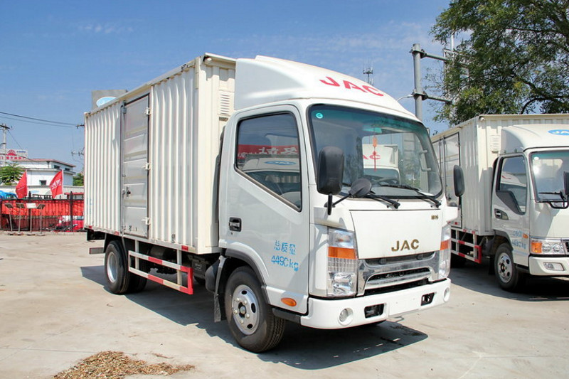 江淮 帅铃K340 124马力 4X2 4.2米 国四单排厢式轻卡(液刹)(HFC5041XXYP73K4C3)