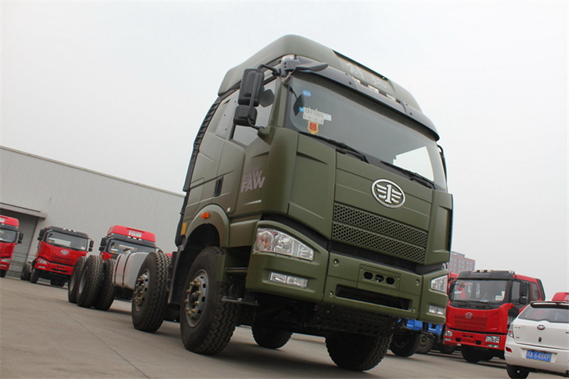 一汽解放 J6P重卡 420马力 8X4 8.5米 国五自卸车(CA3310P66K24L7T4AE5)