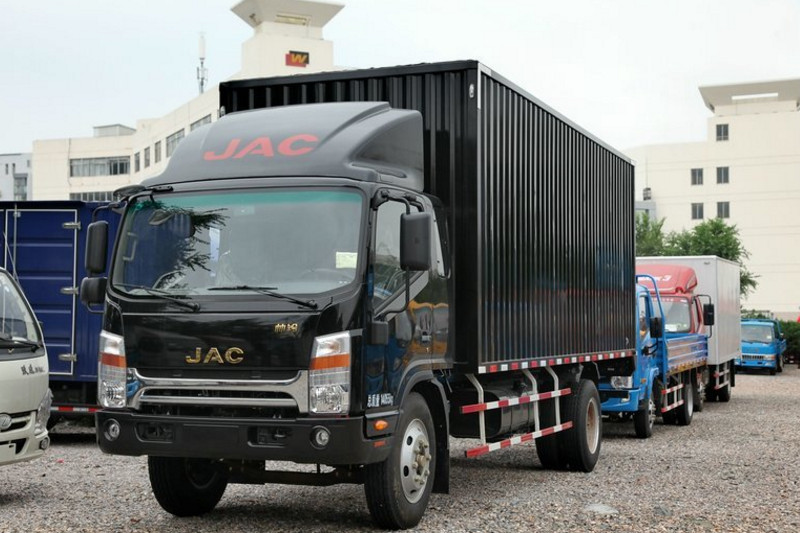 江淮 帅铃H415 154马力 4X2 5.2米 国五排半厢式载货车(HFC5121XXYP71K1D1V)