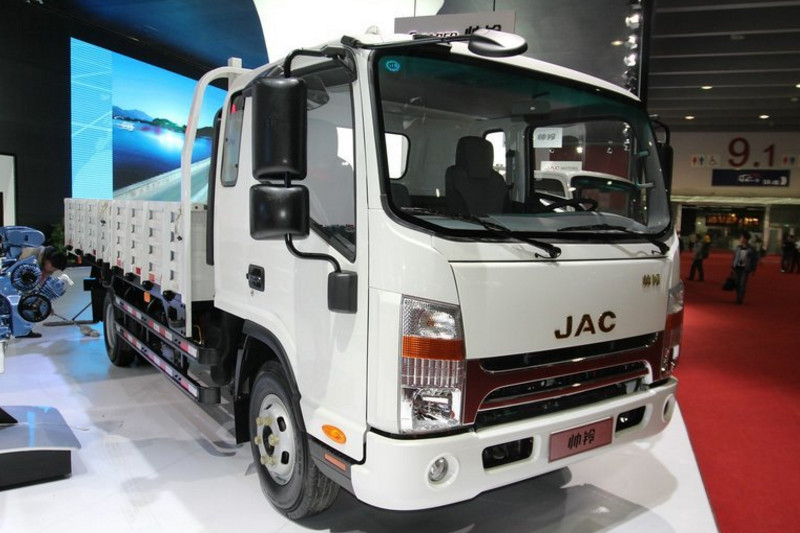 江淮 帅铃H384 141马力 4X2 4.8米 国四排半栏板载货车(HFC1120P71K1C6)