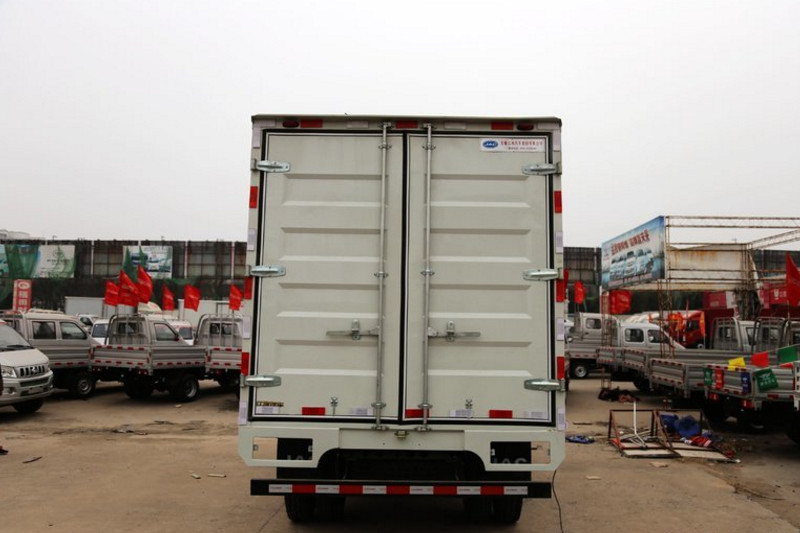 江淮 帅铃H330 160马力 4X2 4.2米 国四单排厢式载货车(HFC5043XXYP91K6C2)
