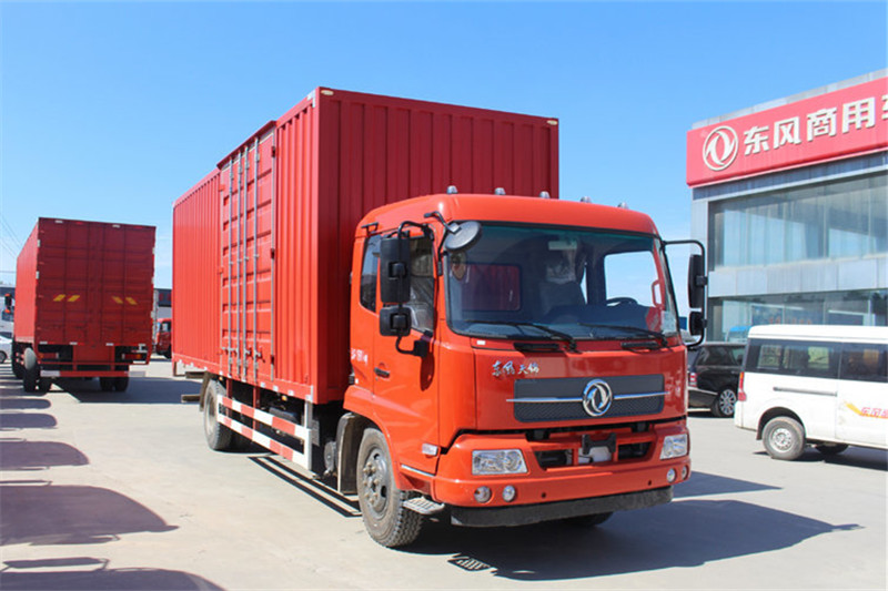 东风商用车 天锦中卡 160马力 4X2 6.2米 国四排半厢式载货车(DFL5160XXYBX18)