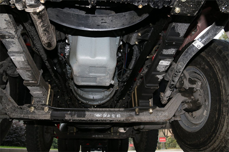 一汽解放 J6M重卡 320马力 8X4 7.2米 国五自卸车(CA3310P63K1L1T4E5)底盘图片