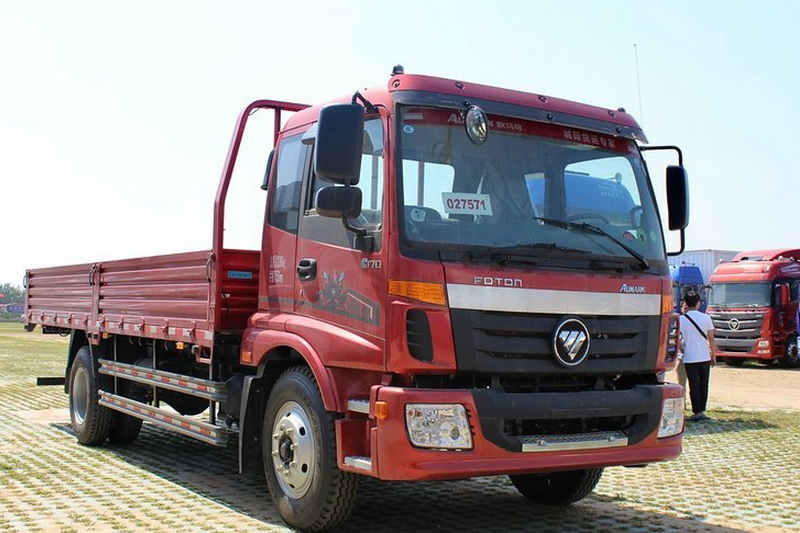 福田 欧马可5系中卡 170马力 4X2 6.2米 国五 排半栏板载货车(BJ1139VJPEK-A1)