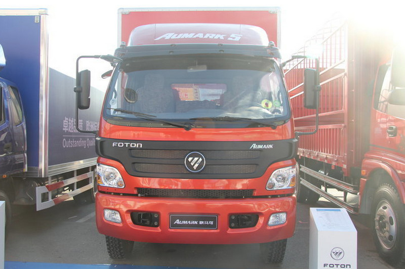 福田 欧马可5系中卡 170马力 4X2 6.2米 国四 厢式载货车(BJ5139XXY-F2)