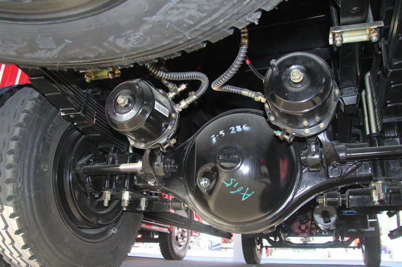 福田 欧马可5系中卡 170马力 4X2 6.2米 国四 厢式载货车(BJ5139XXY-F2)