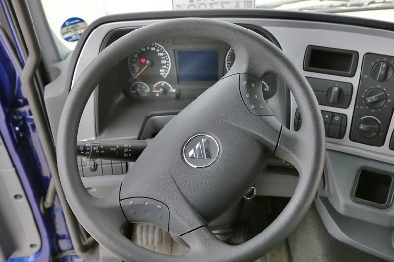 福田 欧曼GTL 6系重卡 山区标载型 400马力 8X4 9.5米 国五仓栅式载货车(BJ5319CCY-AA)