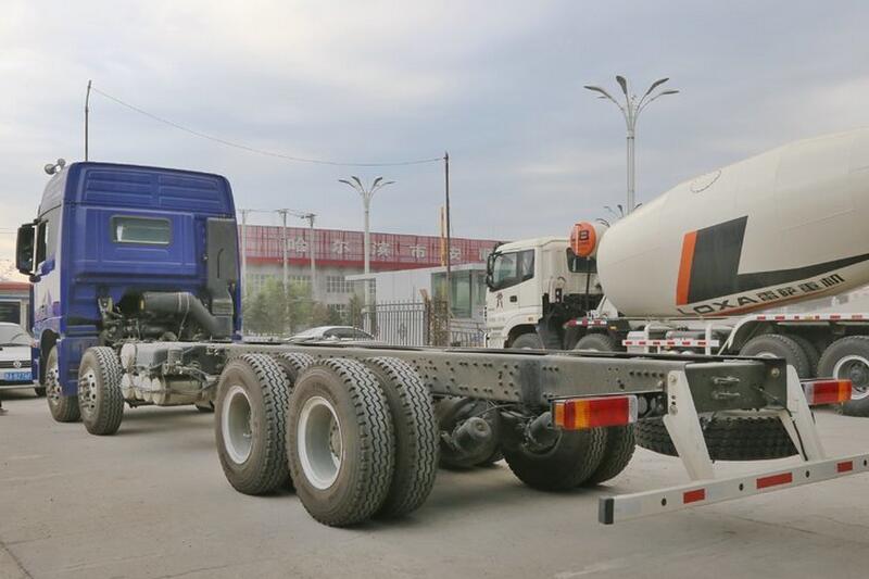 福田 欧曼GTL 6系重卡 350马力 8X4 国四载货车底盘(BJ5319CCY-XH)