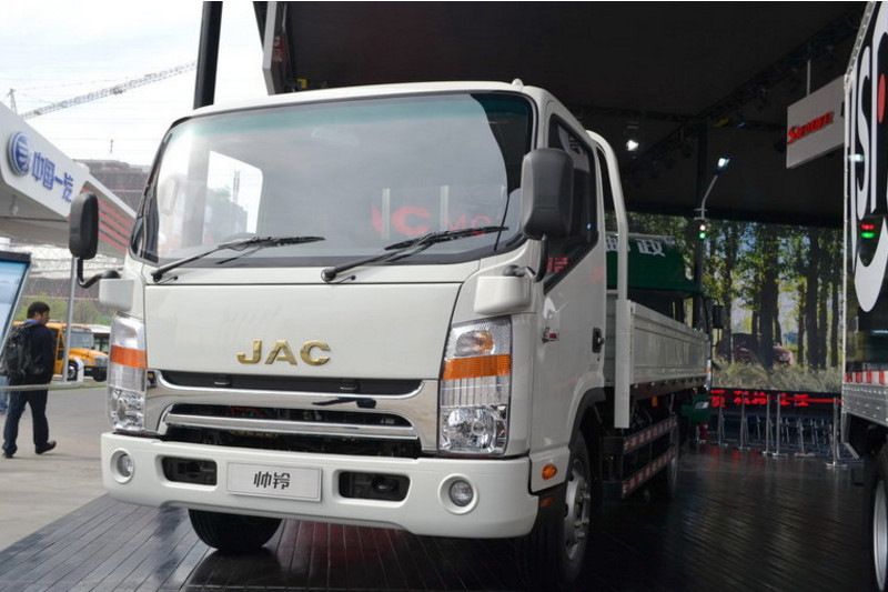 江淮 帅铃H415 154马力 4X2 5.5米 国四单排栏板载货车(HFC1081P71K1D1)