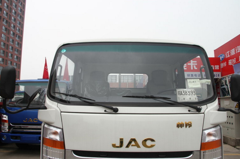 江淮 帅铃H415 160马力 4X2 5.2米 国四排半栏板载货车(HFC1081P71K1D1)