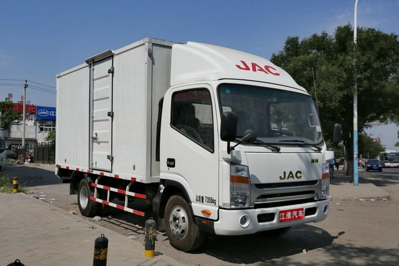 江淮 帅铃H384 141马力 4X2 5.2米 国四单排厢式载货车(HFC5120XXYP71K1C6)