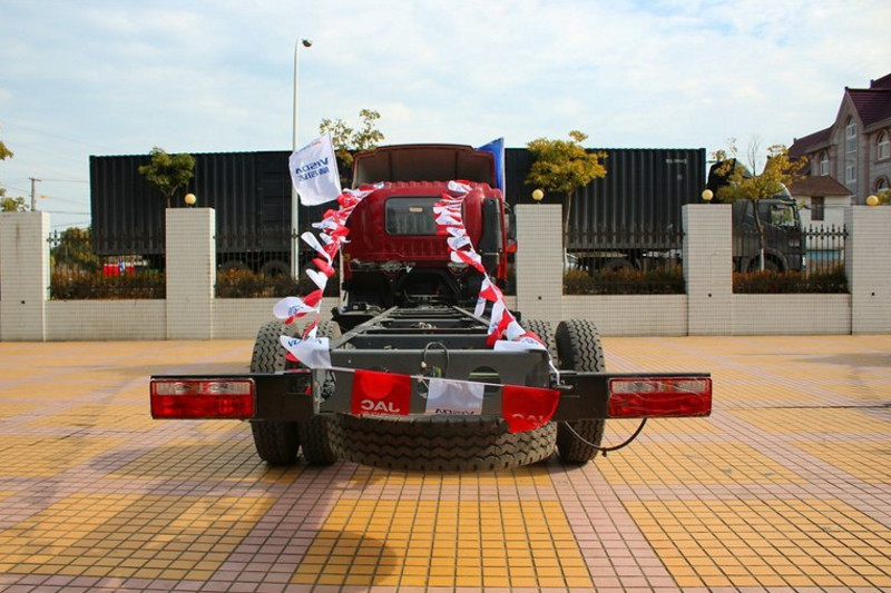 江淮帅铃 威司达W530中卡 160马力 4X2 6.8米 国四栏板载货车(底盘)(HFC1162P70K1E1)