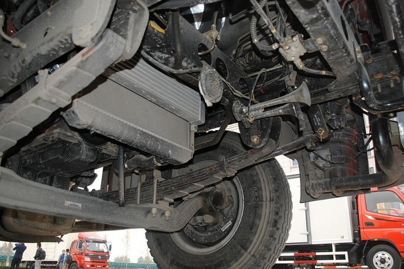 福田欧马可5系 168马力 4X2 国五 冷藏车(BJ5169XXY-A3)(进口)