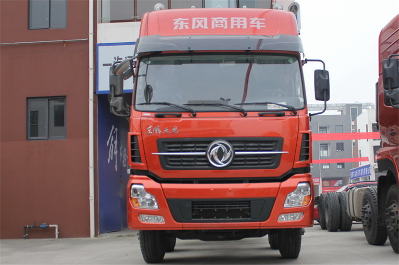 东风商用车 天龙重卡 315马力 8X4 9.6米 国四载货车(12档)(DFL1311A10)