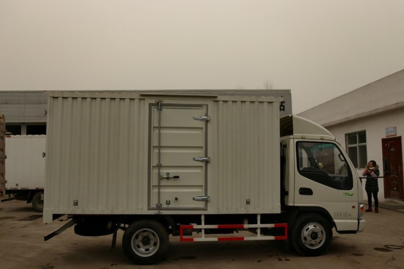 江淮 康铃H3中体 116马力 4X2 4.2米 国四 单排仓栅式轻卡(HFC5041CCYP93K7C2)
