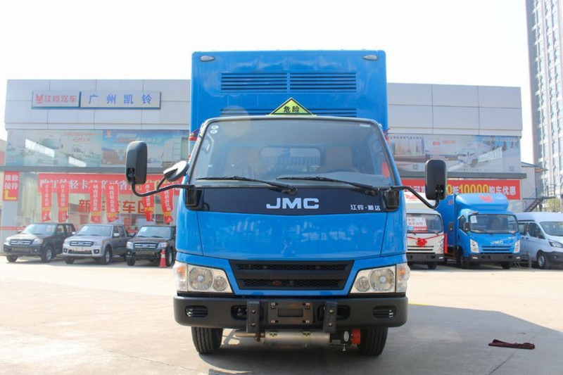 江铃 顺达 109马力 4X2 4.2米 国四单排危运车(JX1041TG24)