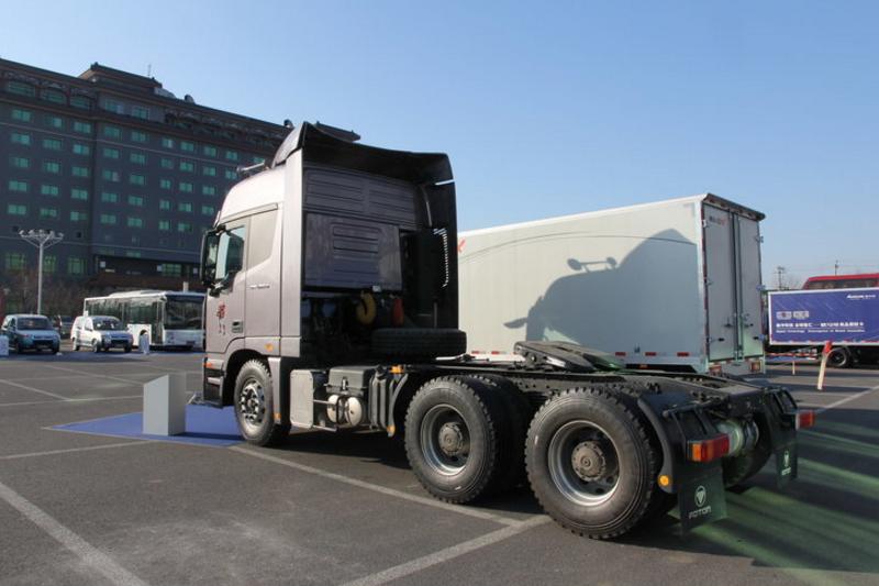 福田 欧曼GTL 9系重卡 超能版 460马力 6X4 国五牵引车(BJ4259SMFKB-AA)
