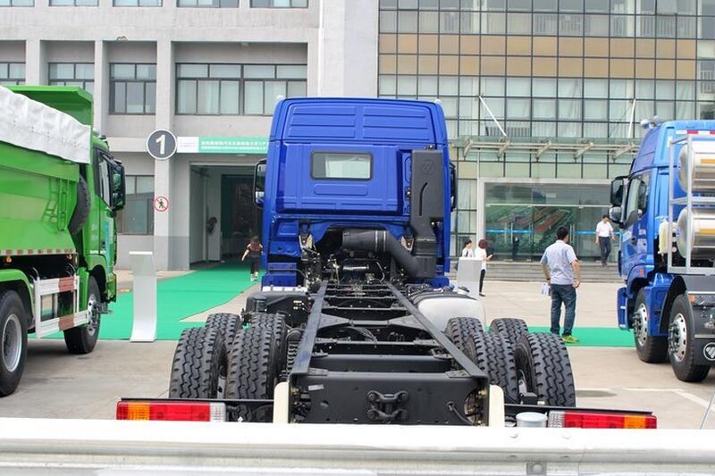 福田 欧曼GTL 6系重卡 山区型 310马力 8X4 9.5米 国四厢式载货车(BJ5319XXY-XH)