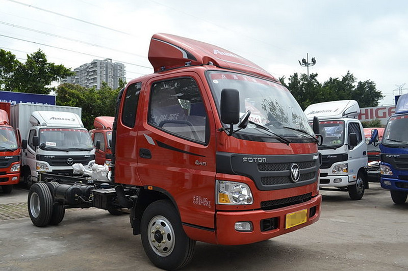 福田 欧马可3系 143马力 3360轴距 国四 排半轻卡底盘(BJ1049V9PEA-FA)