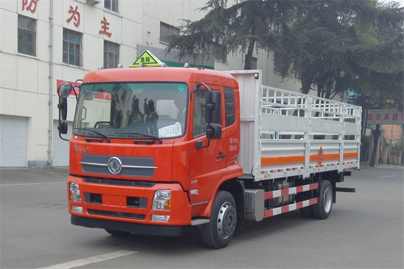 东风商用车 天锦中卡 180马力 4X2 国四气瓶运输车(DFC5160TQPBX5)