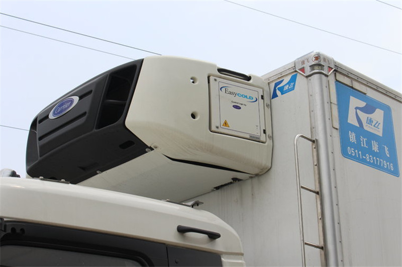 东风 天锦 140马力 4X2 5.9米 国四冷藏车(DFL5100XLCBX7A)