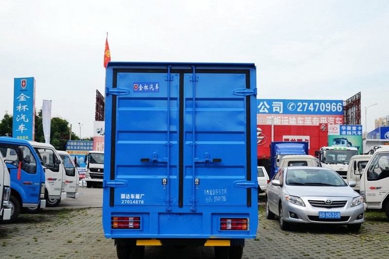 金杯 领骐 68马力 4X2 3米 国四双排厢式轻卡(SY5044XXYDF-AT)