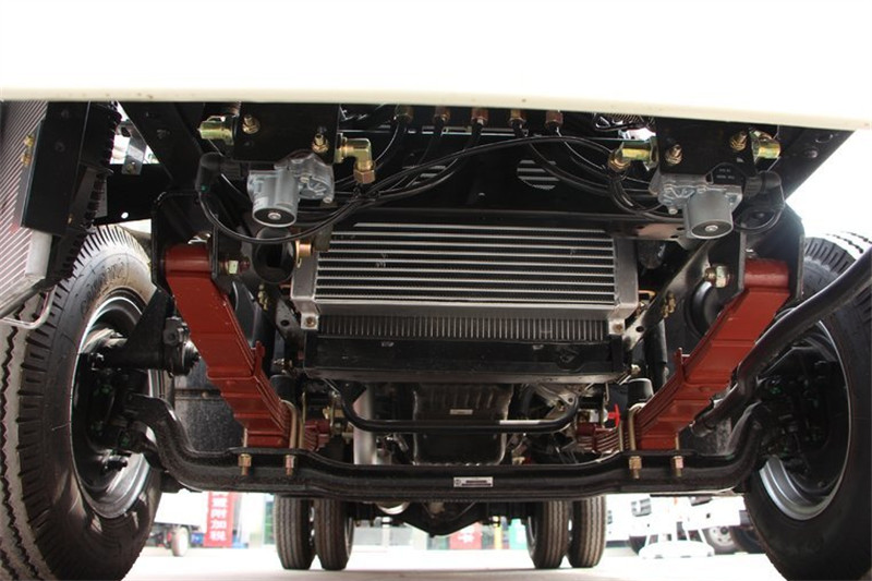 凯马 凯捷 143马力 4.2米 国四单排栏板轻卡(KMC1046H33D4)底盘图片