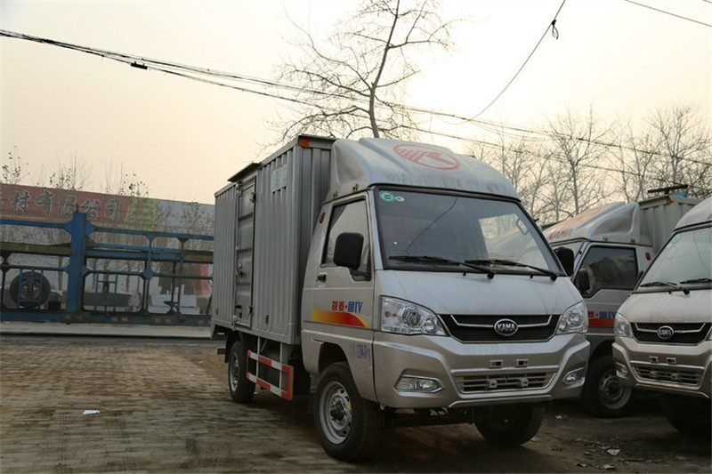 凯马 锐菱 1.1L 61马力 汽油/CNG 2.6米 国五双排厢式微卡(KMC5030XXYL27S5)