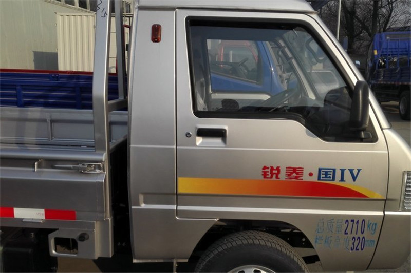 凯马 锐菱 1.1L 61马力 汽油 3.1米 国四单排栏板微卡(KMC1030LLB26D4)