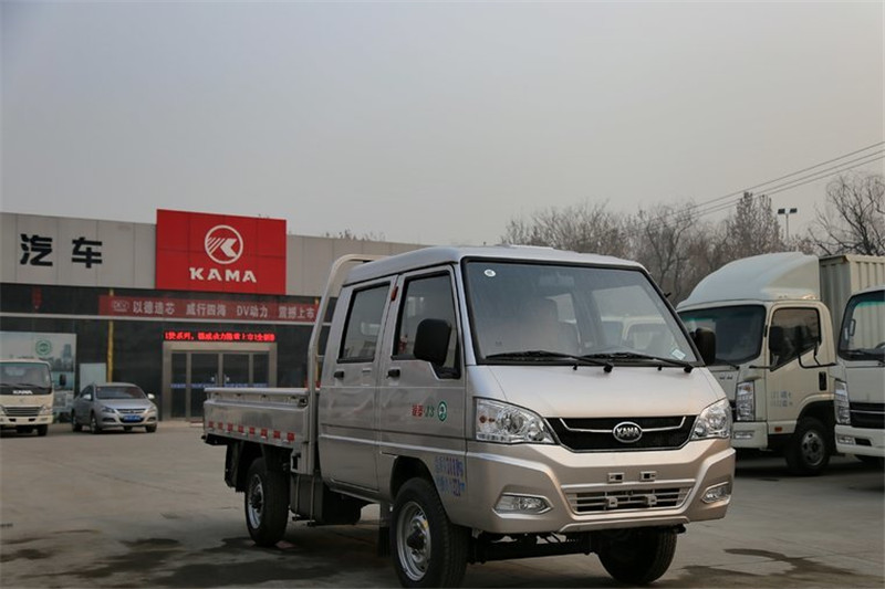 凯马 锐菱 1.809L 68马力 4X2 2.6米 国四双排栏板微卡(KMC1033A25S4)