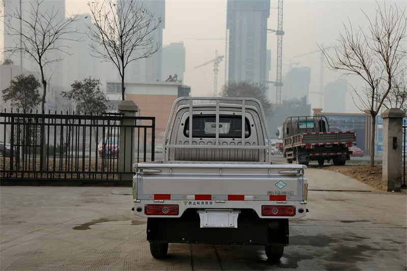 凯马 锐菱 1.1L 61马力 汽油/CNG 2.6米 国五双排栏板微卡(KMC1030L27S5)