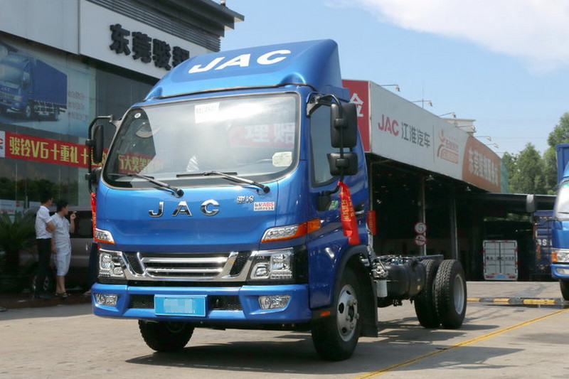 江淮 骏铃V6 120马力 4.2米 国五 单排轻卡底盘(HFC1041P93K1C2V)