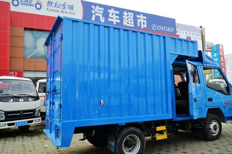 金杯 领骐 68马力 4X2 3.2米 国四排半厢式轻卡(常柴)(SY5044XXYDL-AT)上装图片