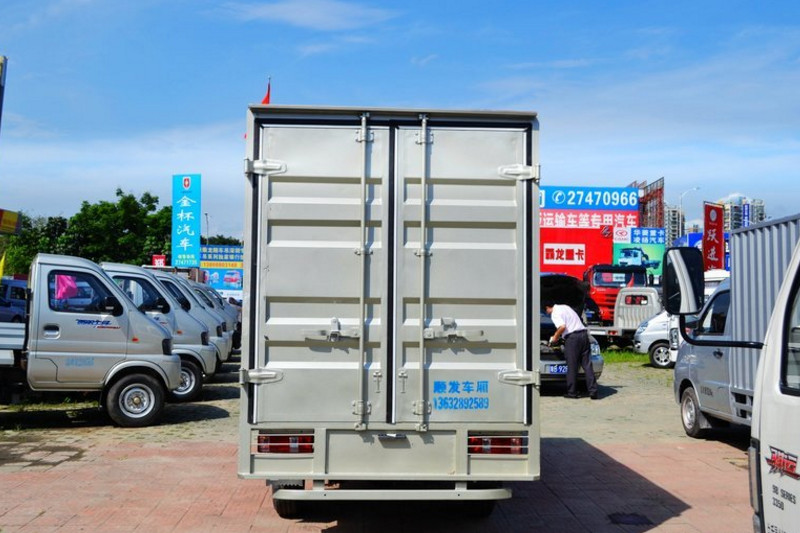 金杯 西部牛仔 1.5L 102马力 汽油 4X2 3.42米 国五单排厢式微卡(SY5031XXYAADX9LEB)