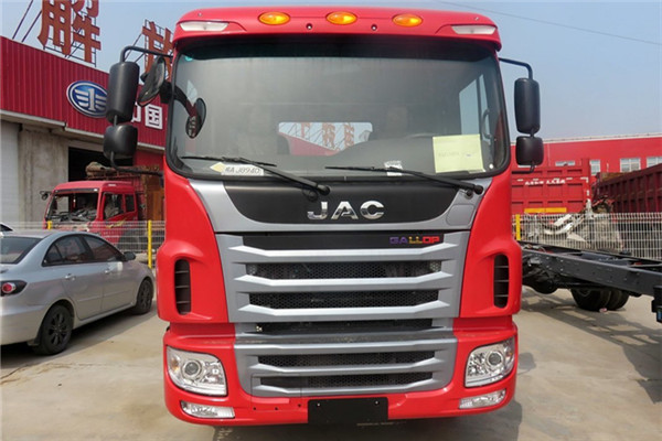 江淮 格尔发A5W重卡 290马力 8X4 9.5米 国四排半载货车(一汽10档)(HFC1311P2K4H45F)