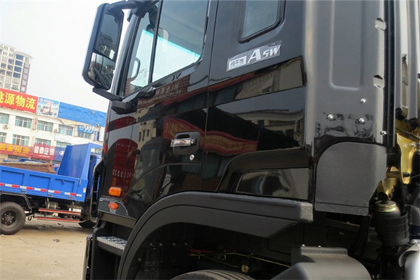 江淮 格尔发A5W重卡 290马力 8X4 9.5米 国四排半仓栅式载货车(法士特10档)(HFC5311CCYP2K4H45F)
