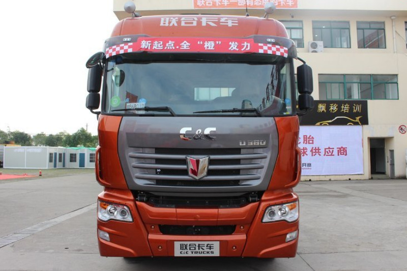 联合卡车 U系重卡 380马力 4X2 国五 中置轴列车底盘(QCC5182ZKXD651Z)