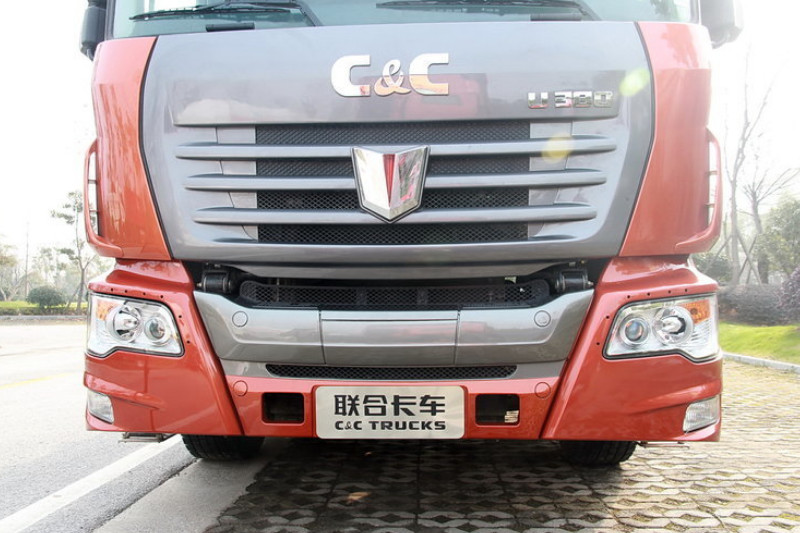 联合卡车 U380重卡 标载型 380马力 4X2 国四 低鞍座牵引车(SQR4181D6Z-2)