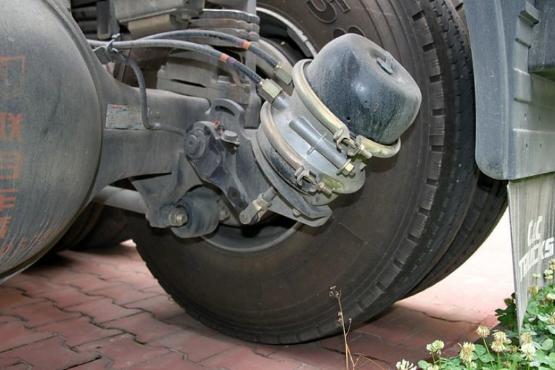 联合卡车 u460重卡 460马力 6x4 国四 牵引车(富华470后桥)(sqr4251d6
