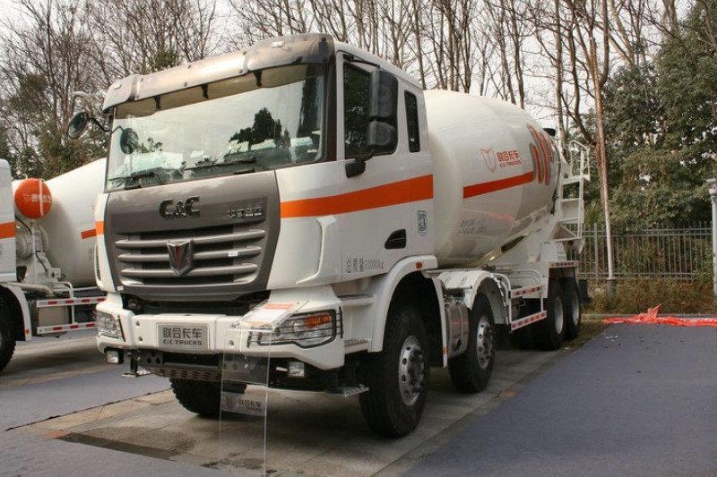 联合卡车U340 340马力 6X4 国四 混凝土搅拌车(SQR5251GJBD6T4-2)