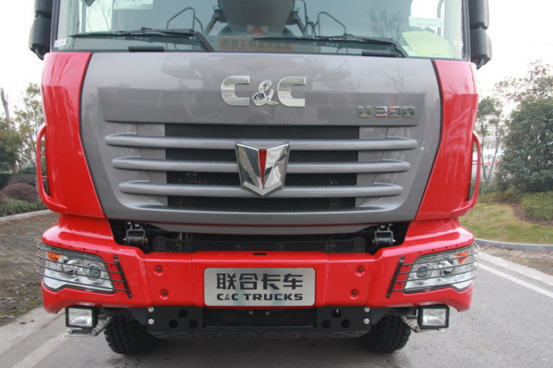 联合卡车U380 380马力 8X4 8.2米 国四 自卸车(蓬翔轮边减速桥)(高顶)(SQR3311D6T6-3)