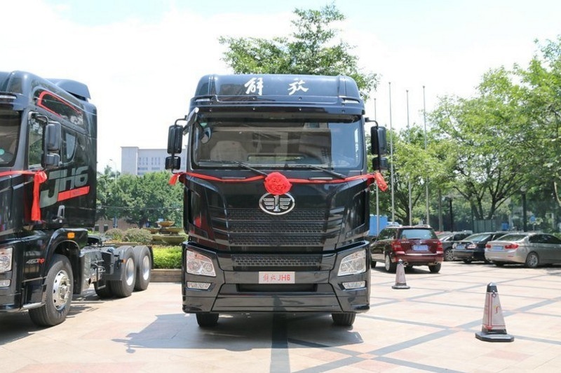 一汽解放青汽 JH6重卡 500马力 6X4 国五牵引车(CA4250P25K2T1E5A)