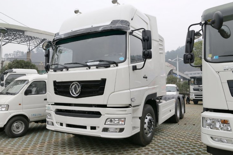 东风神宇 御龙重卡 375马力 6X4 CNG 国五 牵引车(EQ4250GLN2)