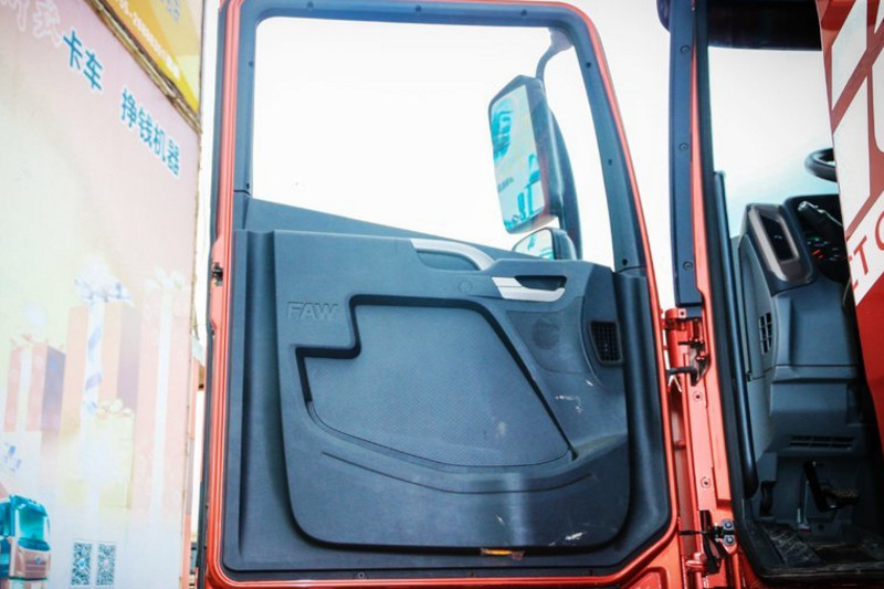 一汽解放青汽 JH6重卡 400马力 6X4 国五牵引车(CA4250P25K15T1NE5A80)