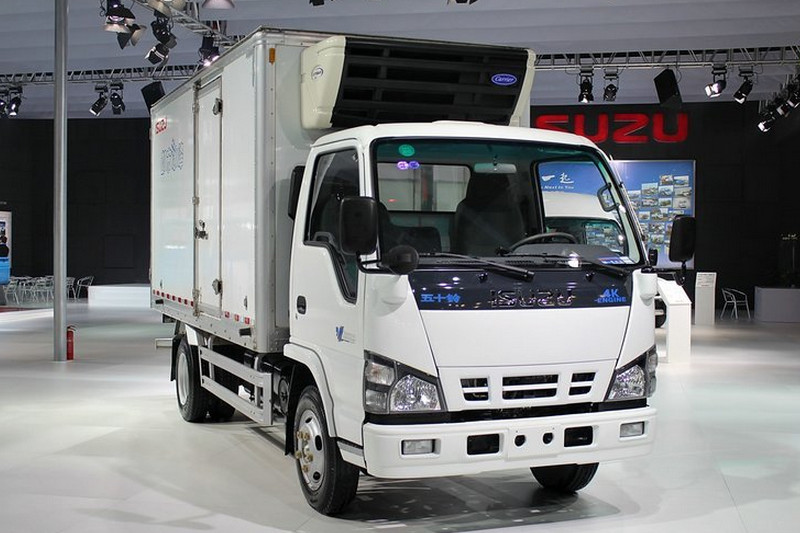 庆铃 五十铃600P 120马力 4X2 国四 冷藏车(QL5040XLCA1HAJ)