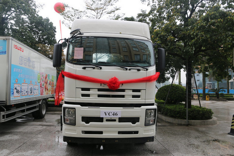 庆铃 VC46重卡 350马力 6X4 国四 牵引车(QL4252UKCZ)